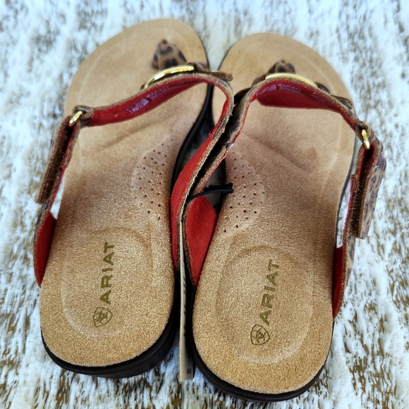 NWT Ariat "Poolside" Velcro Strap Leopard Print Thong Sandals | Women's Size 7B - Picture 6 of 11